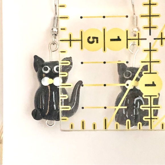New Artisan Handcrafted Gift Lampwork Glass Bead Kitty Cat Dangle Drop Earrings - Picture 3 of 5